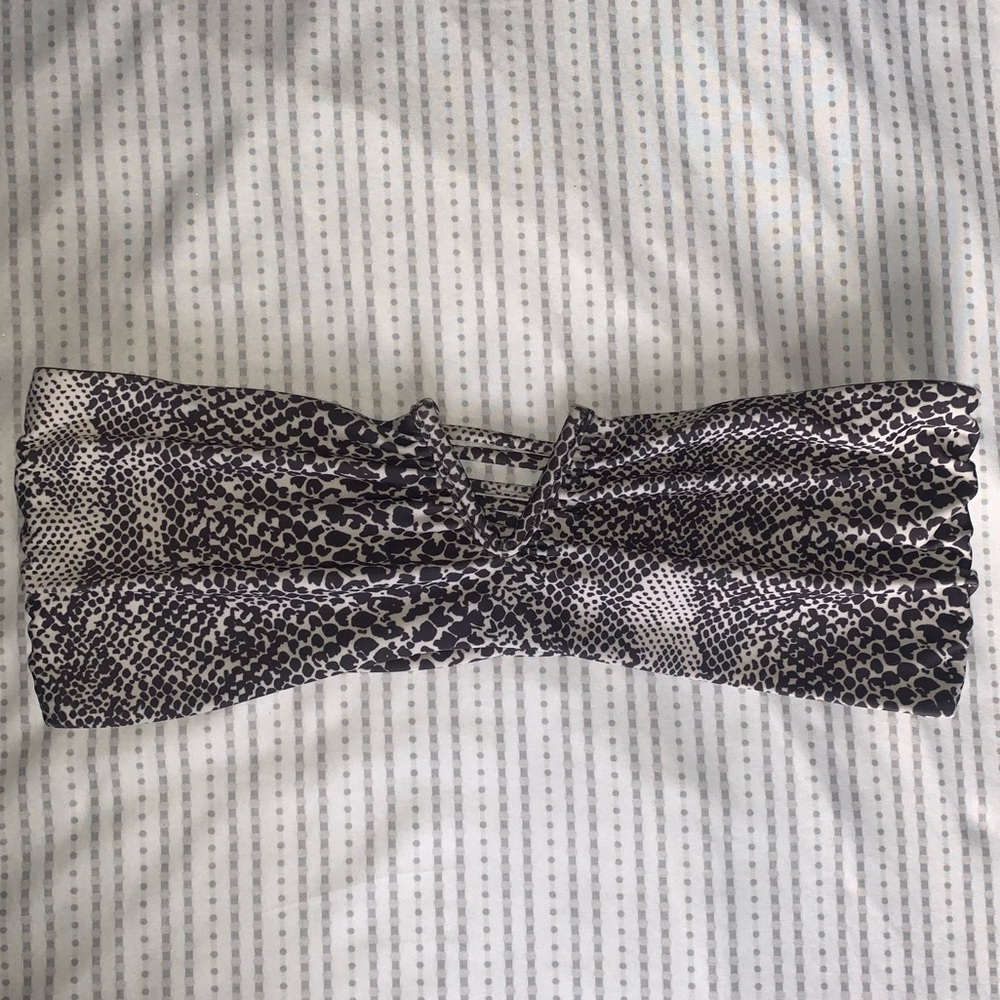 snake print acacia top